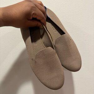 ROTHY’s round toe loafer flats in mocha brown size 8.5